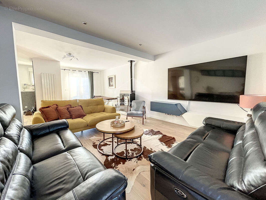 Maison à CHAUMONTEL