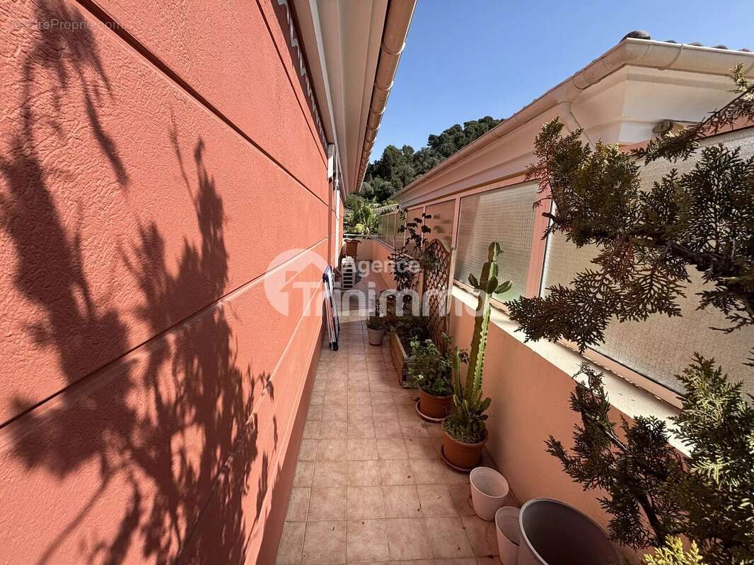 Appartement à SAINT-ANDRE-DE-LA-ROCHE