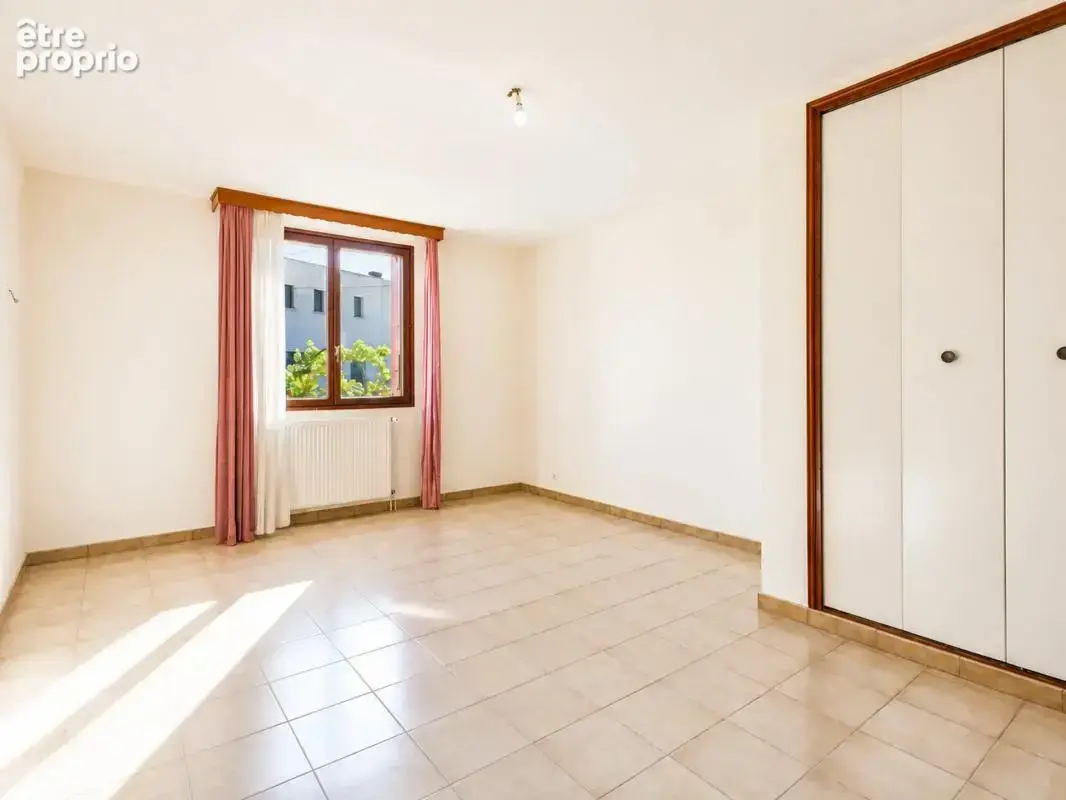 Maison de 8 pièces de 226,7 m² à Valence - photo 11