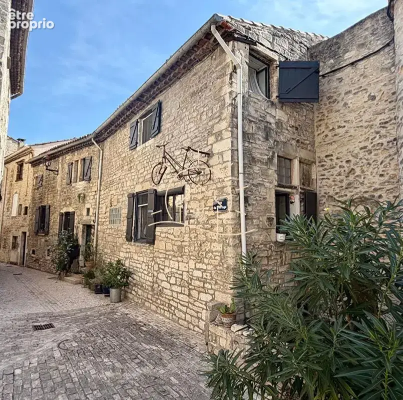 Maison à BARJAC