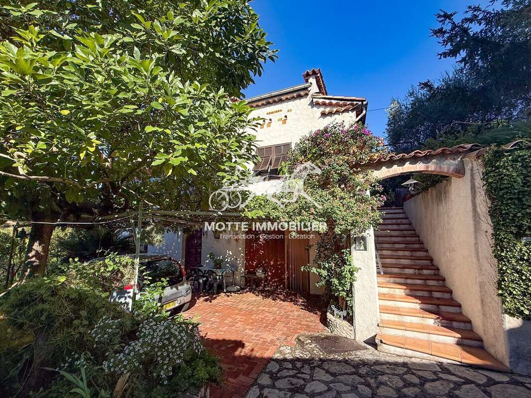 Maison à CAGNES-SUR-MER