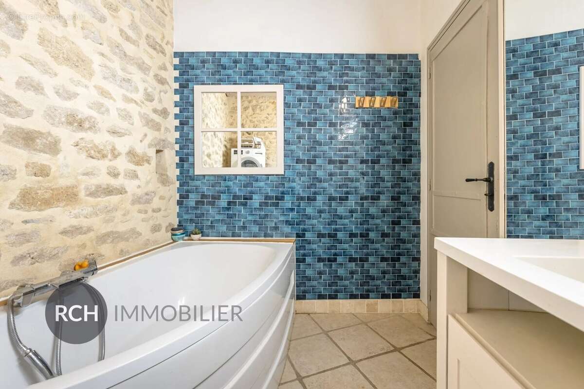 Maison à MEZY-SUR-SEINE