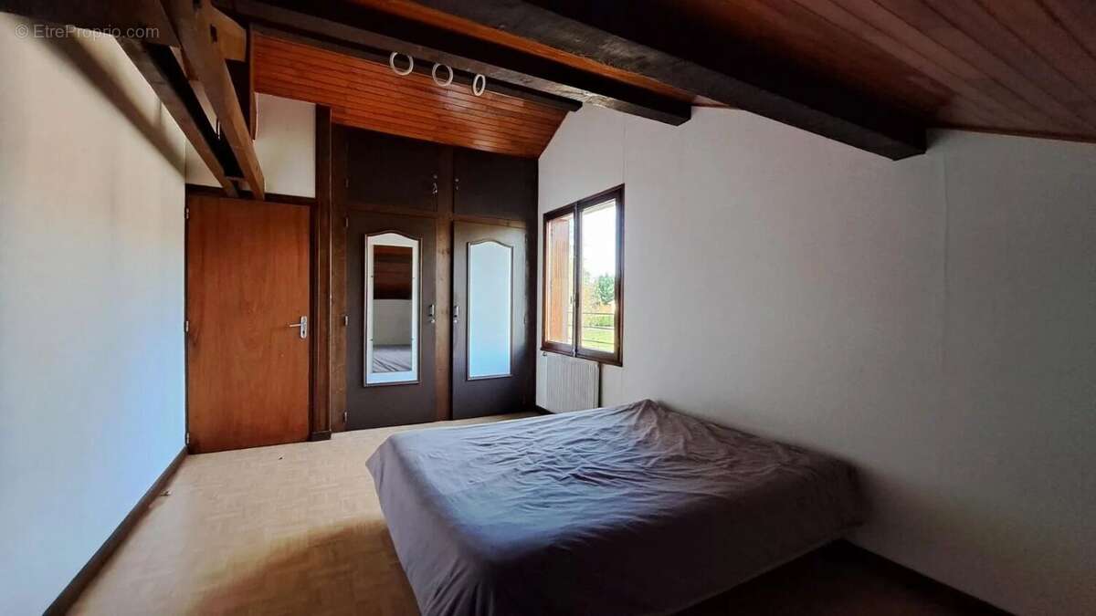 Maison à SAINT-CASSIEN