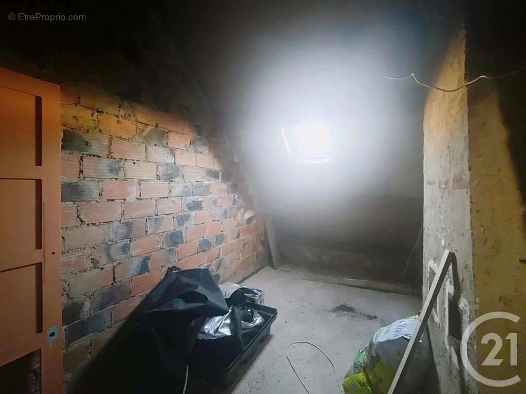 Maison à CHAMPILLON