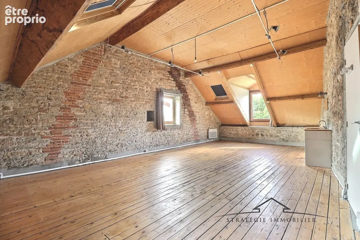 BUXY ? Maison de 148 m² avec jardin et garage - photo 1