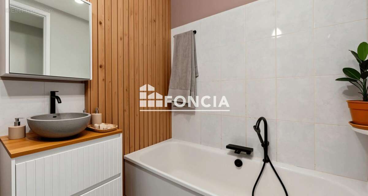 Appartement à VILLENEUVE-SAINT-GEORGES