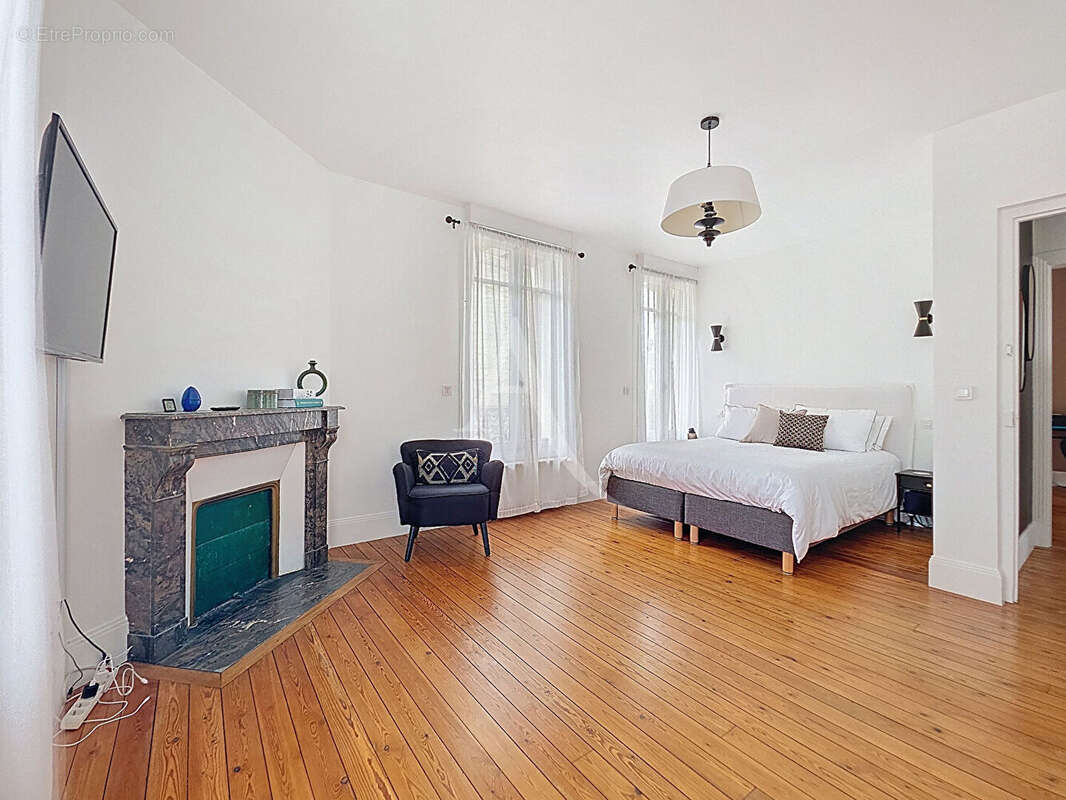 Maison à MANTES-LA-JOLIE