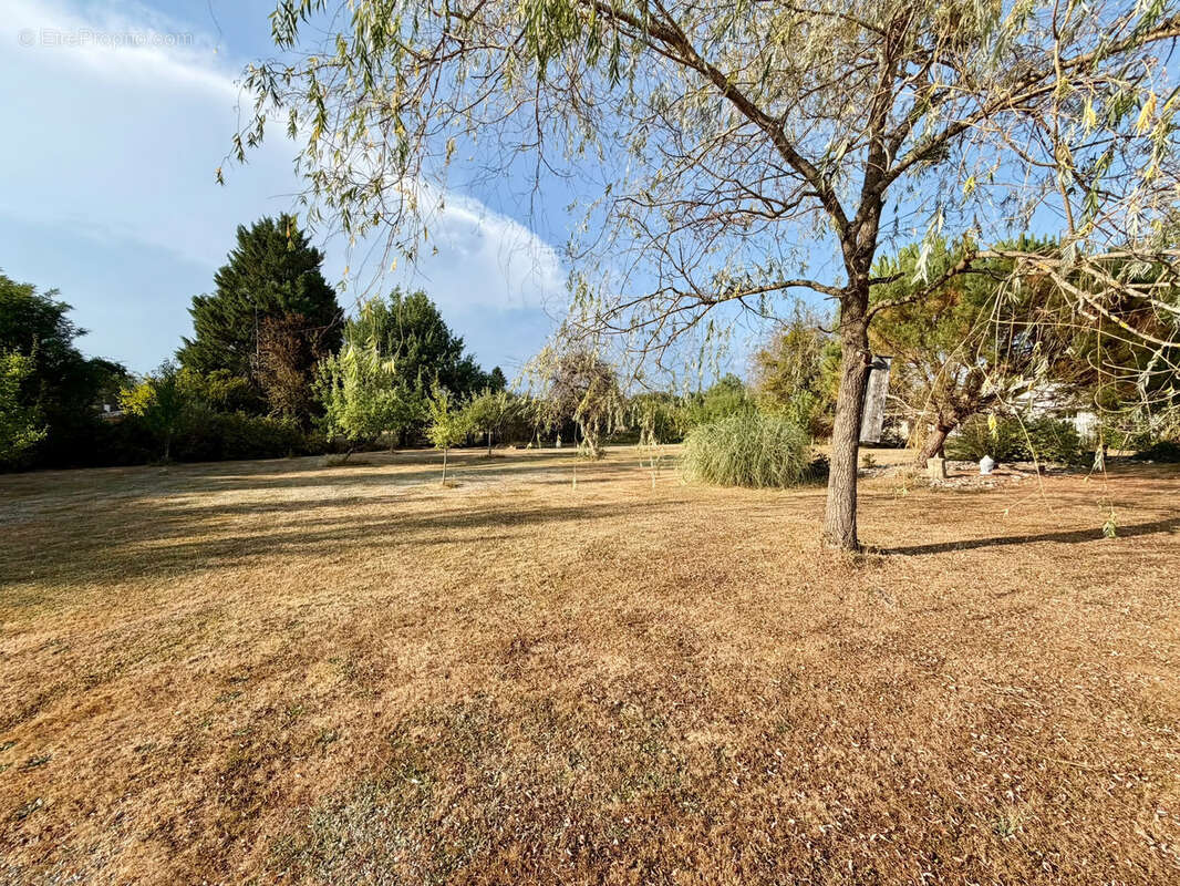 Vente charmante maison rénovée, mitoyenne, sur terrain de  24,77 ares ROYE - photo 31