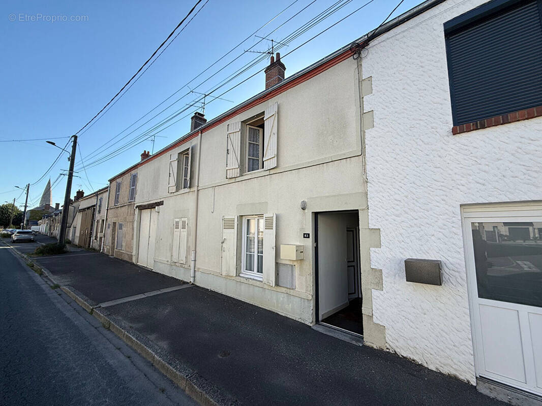 Maison à FAY-AUX-LOGES