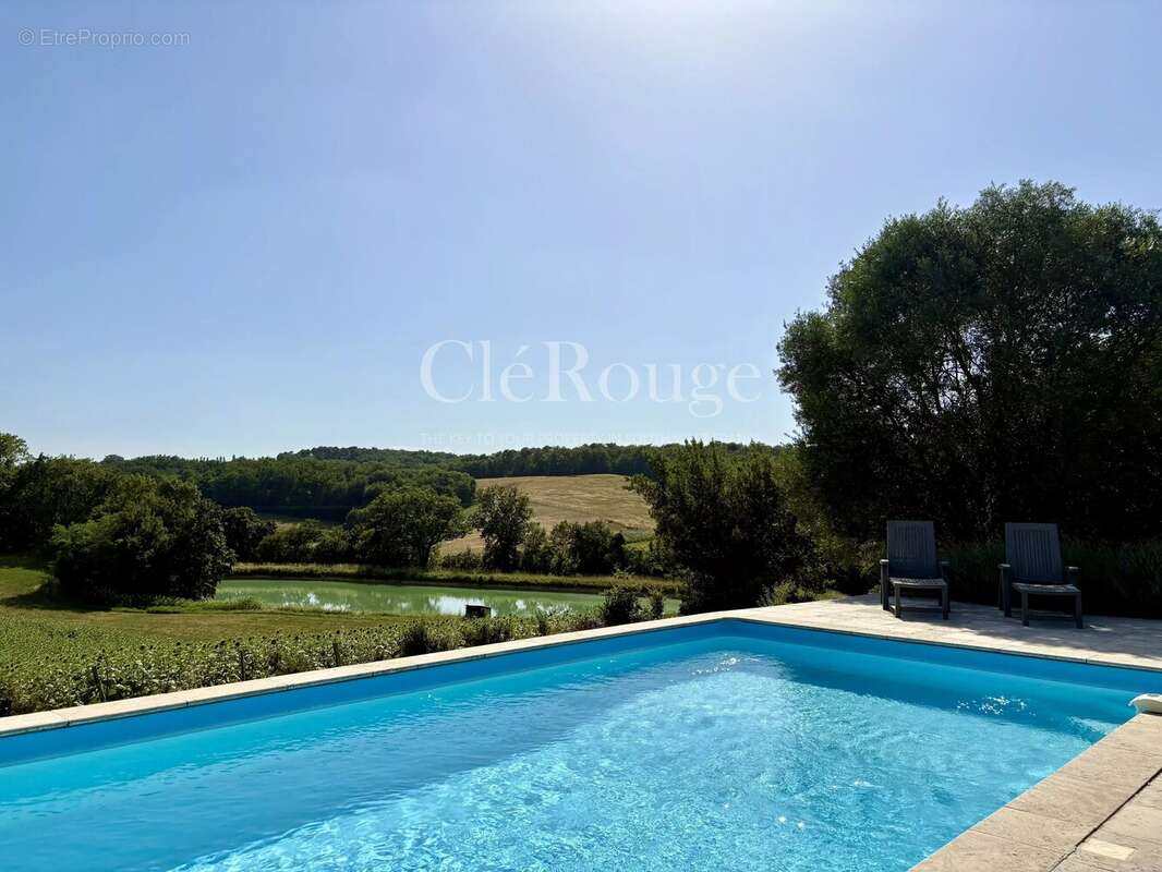 Belle demeure en pierre rénovée avec piscine chauffée et vue panoramique sur la campagne - photo 2