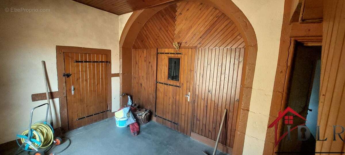 Ancienne ferme à renover avec étang,3 hectares de terrain - photo 14