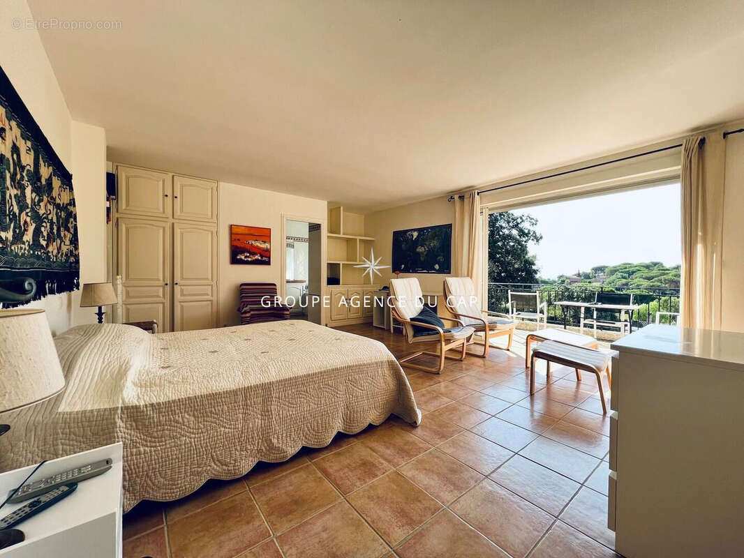 Maison à LES ISSAMBRES