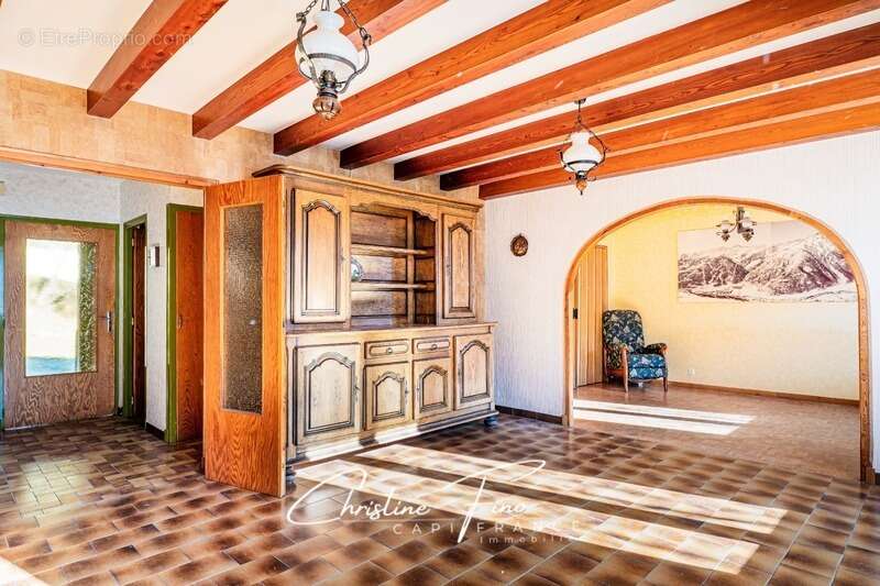 Maison à LA SALLE-LES-ALPES