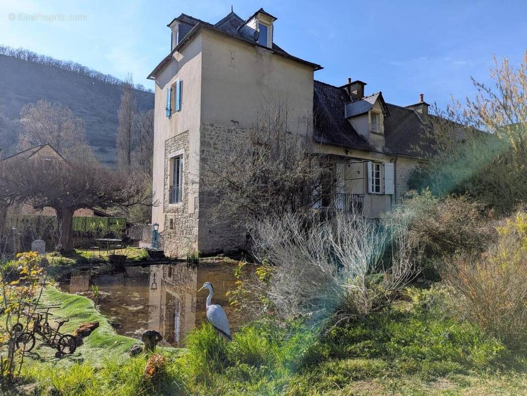 Photo 1 - Maison à MARCILLAC-VALLON
