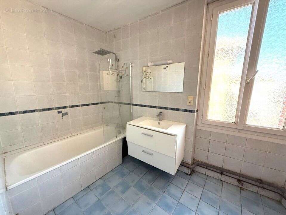 Maison à SAINT-CHRISTOPHE-ET-LE-LARIS