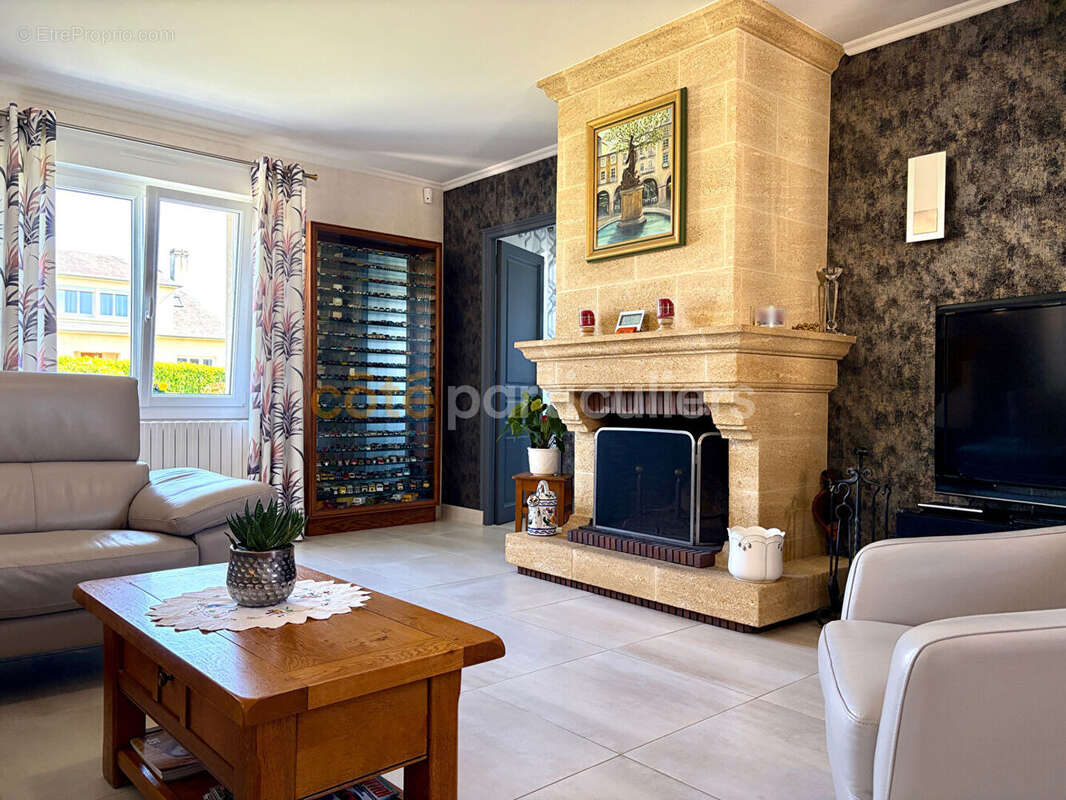 Maison à BRICQUEVILLE-LA-BLOUETTE