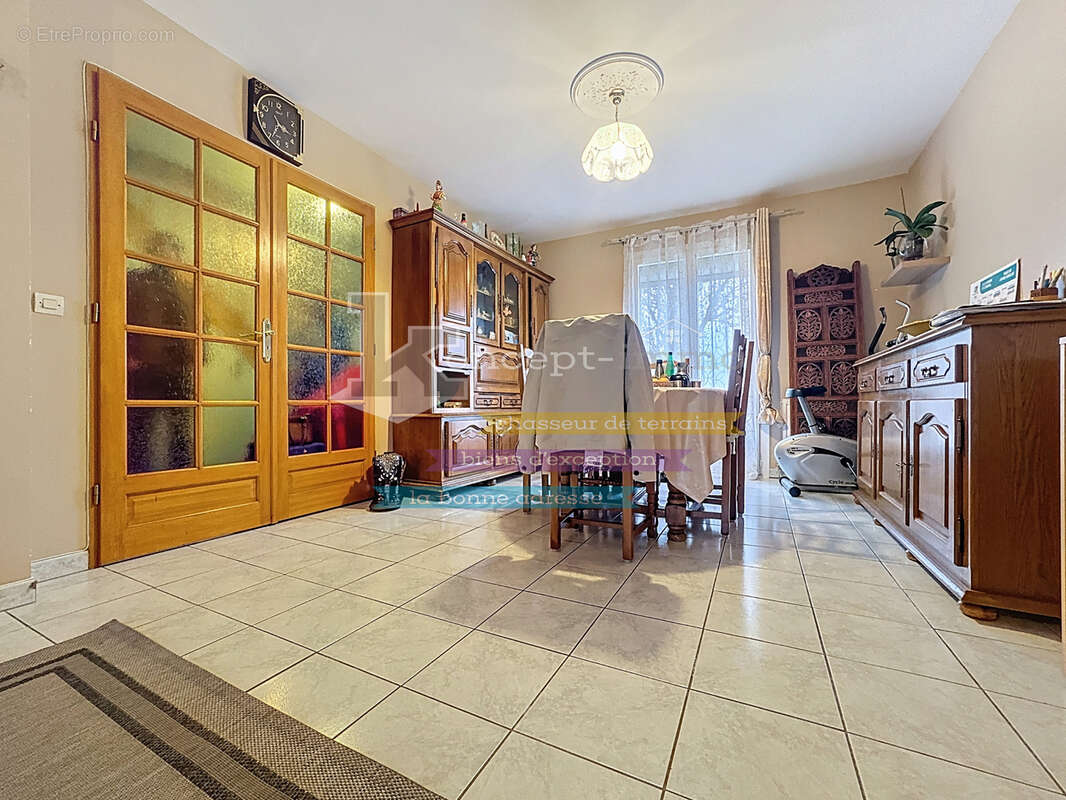 n°5 - Maison à CLERMONT