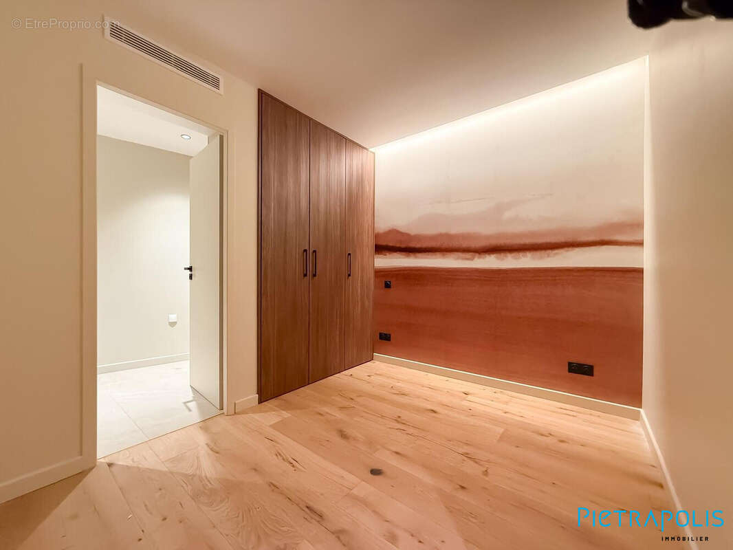 chambre avec placard - Appartement à LYON-1E