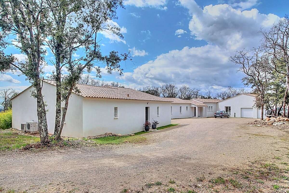 Maison à BAUDINARD-SUR-VERDON