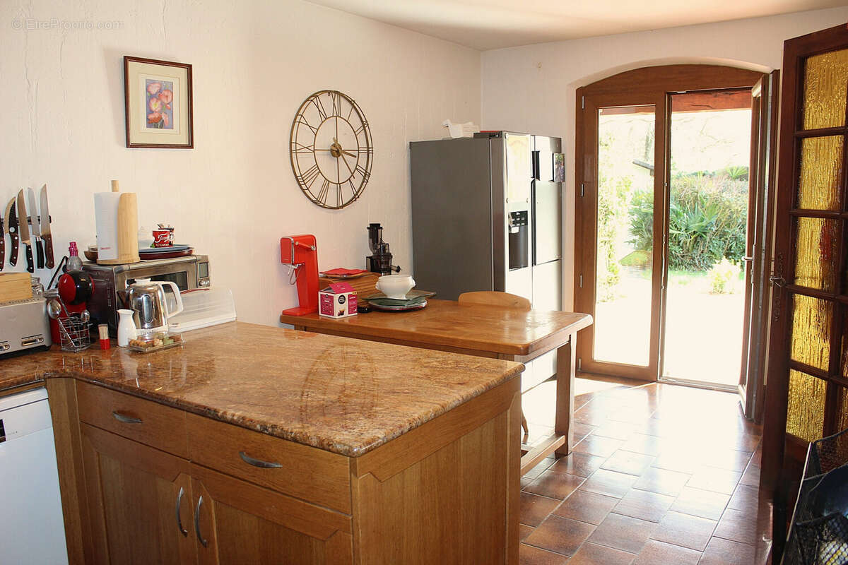Maison 164 m² à Lacassagne  - photo 8
