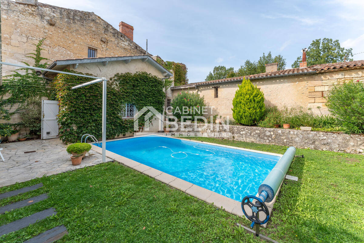 Maison à BLANQUEFORT