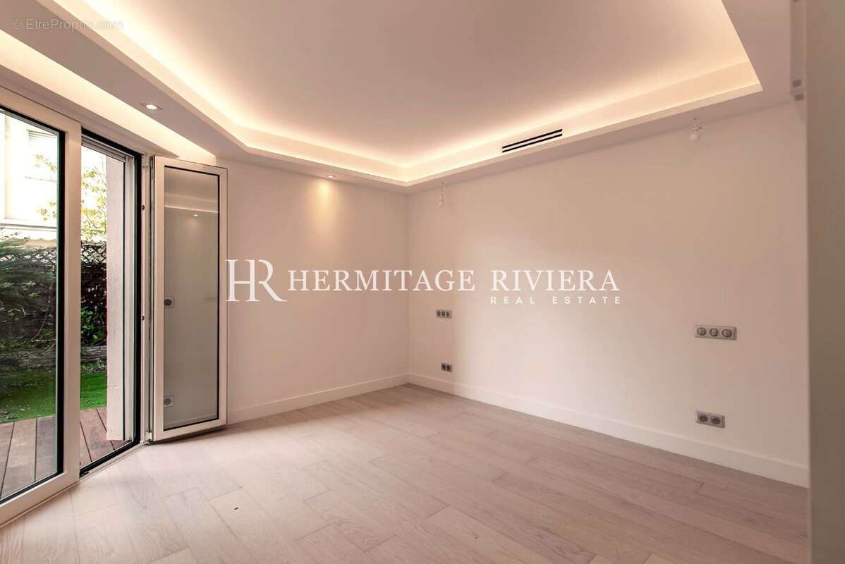 Appartement à ROQUEBRUNE-CAP-MARTIN