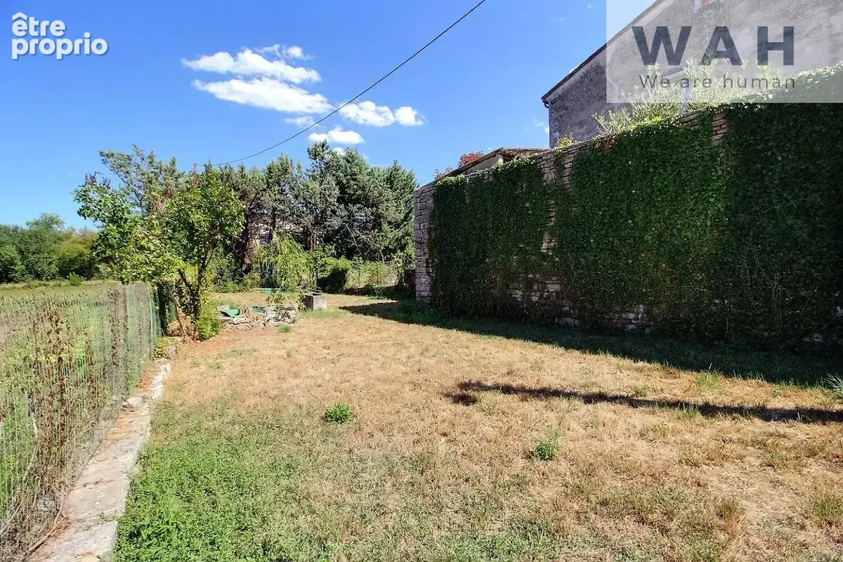 Vente maison de village avec jardin garage et cave à pompign - photo 16
