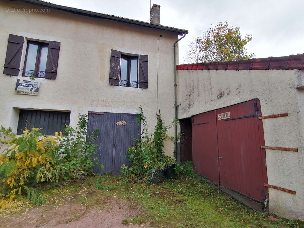 Maison à CHAVROCHES