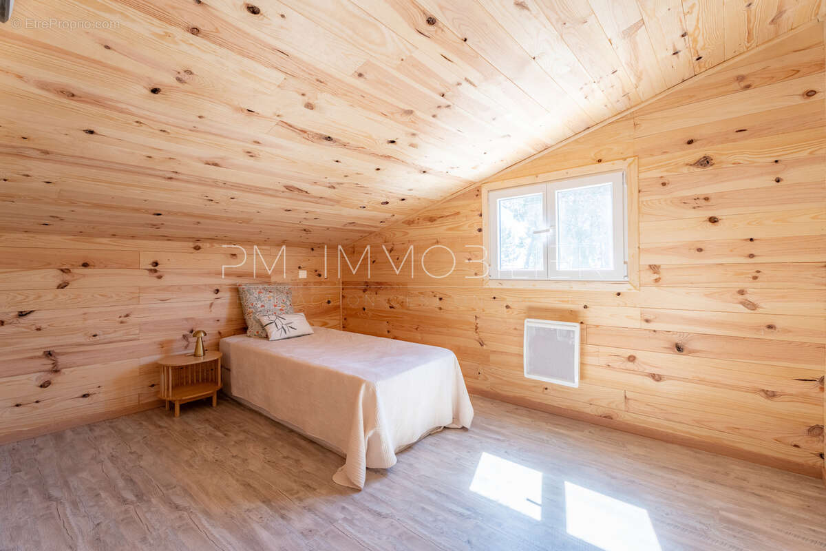 Maison à LE CASTELLET