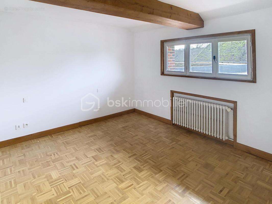Maison à DOUCHY
