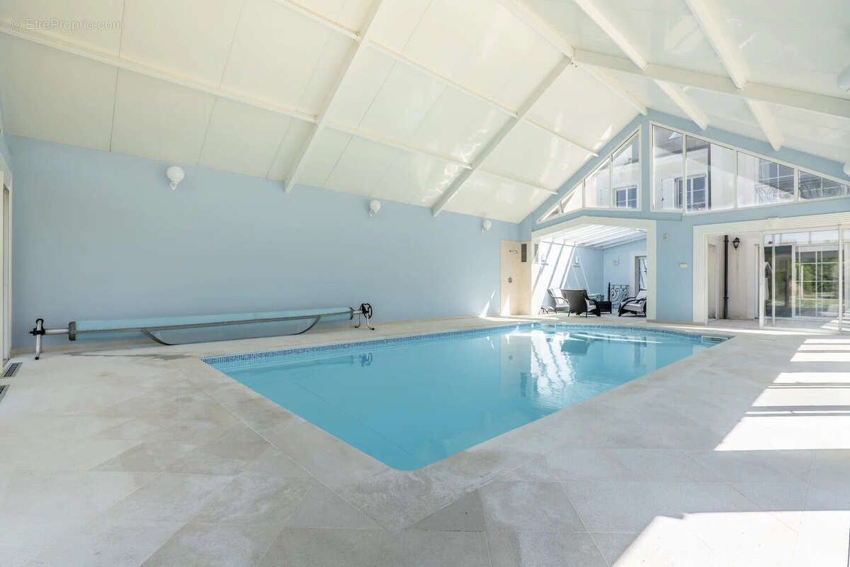 Maison à MAGNY-LE-HONGRE