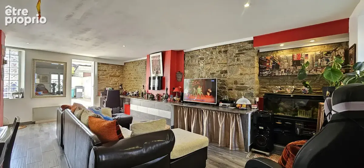 Maison - 3 chambres - Cour, jardin et garage - photo 5