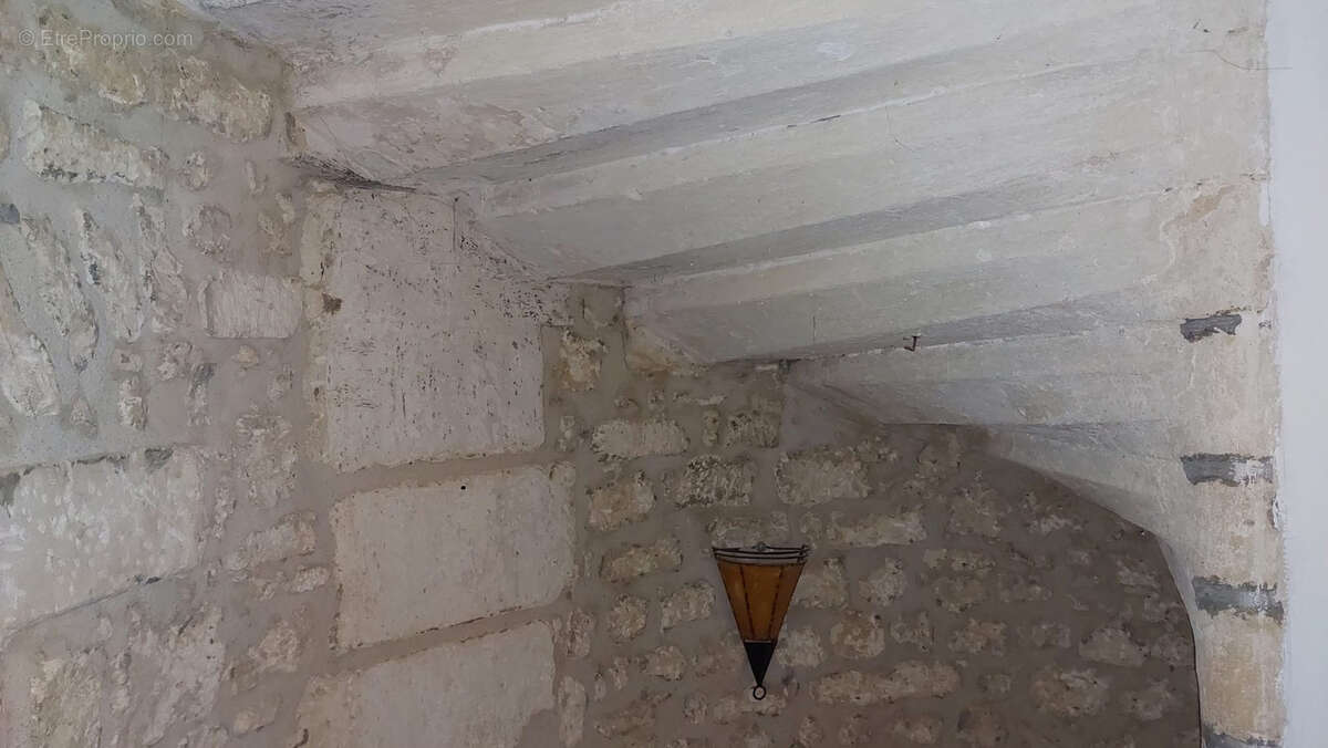 Maison à SAINT-SAVINIEN