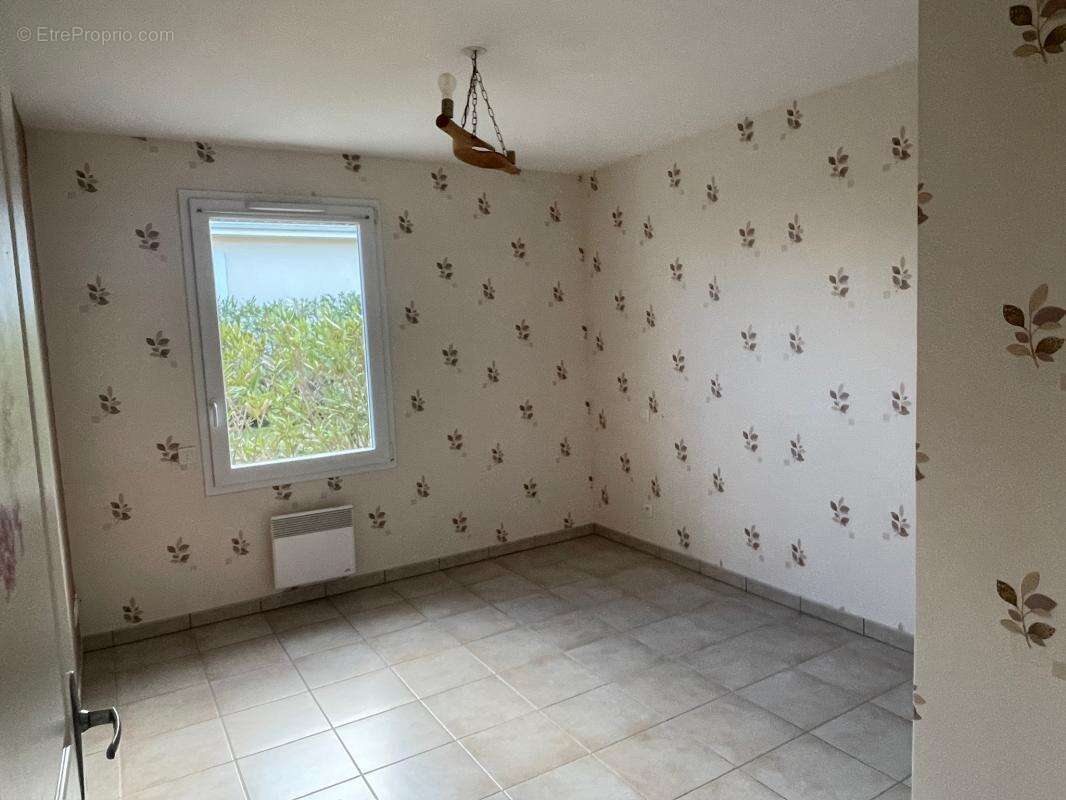 Maison à SAINT-JULIEN-DES-LANDES