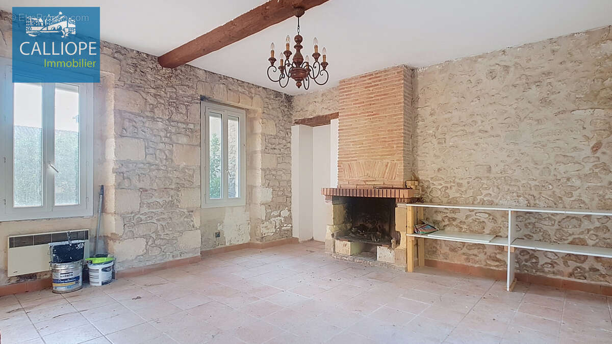 Charmant petit chateau a renover - photo 7