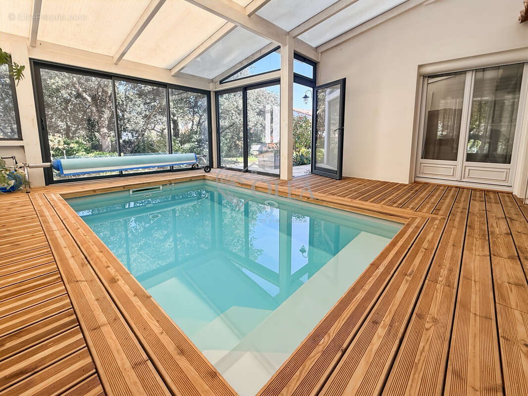 Maison 170 m² à Uzes  - photo 5