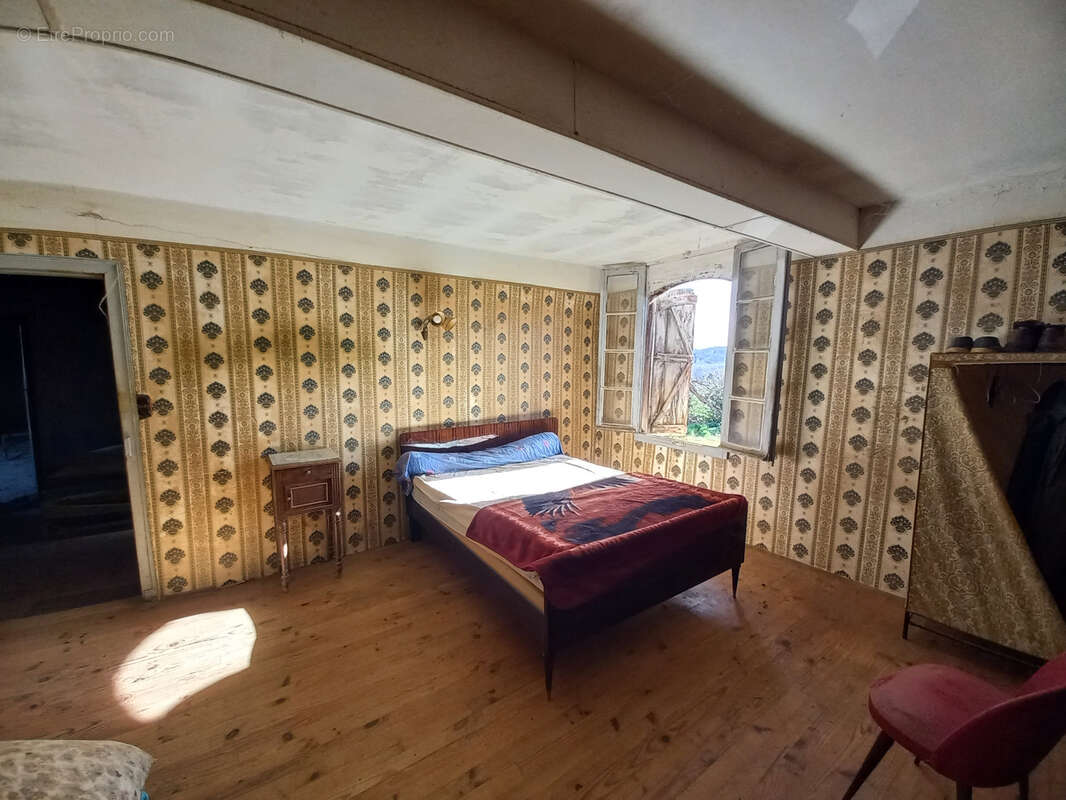 Maison à MIRANDE