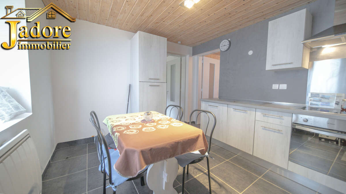 Maison à AUMONTZEY