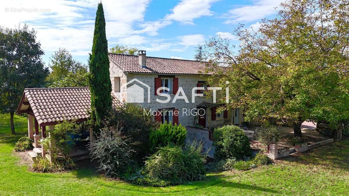 Photo 2 - Maison à VIRAZEIL