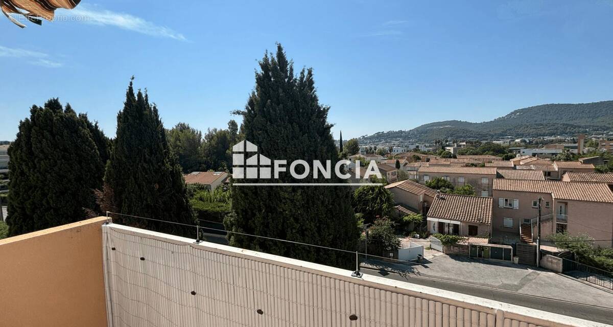 Appartement à HYERES