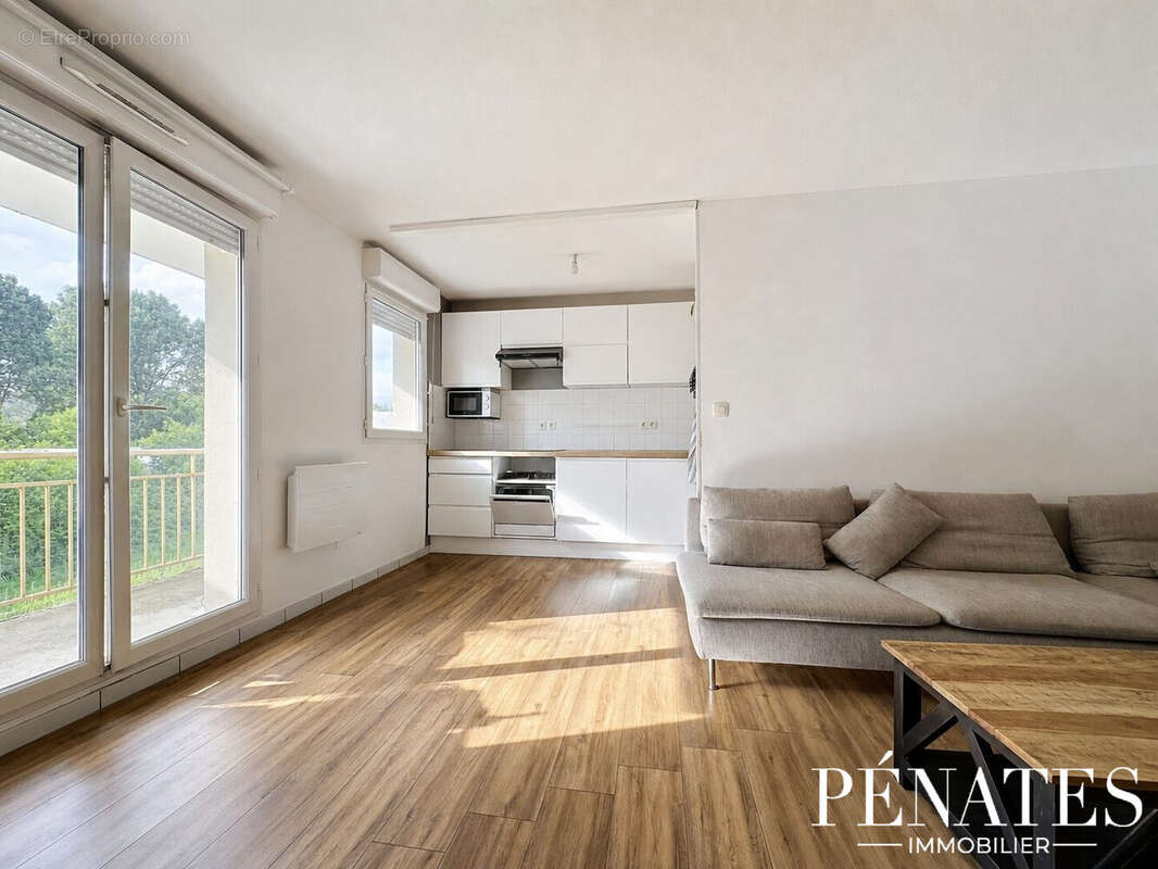 Appartement à PETIT-COURONNE