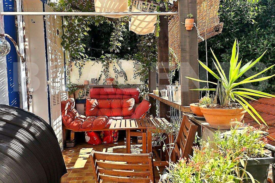 IMG-20251007-WA0014 - Appartement à MARSEILLE-6E