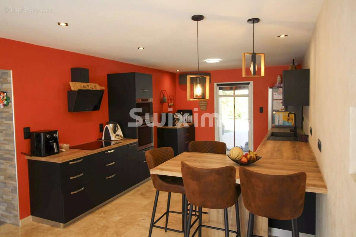 Maison 235 m² à Le Deschaux  - photo 2