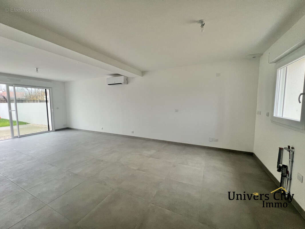 Maison à LES SORINIERES