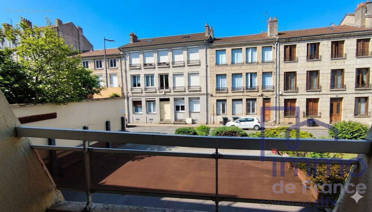 Appartement 60 m² à Saint-Etienne  - photo 6