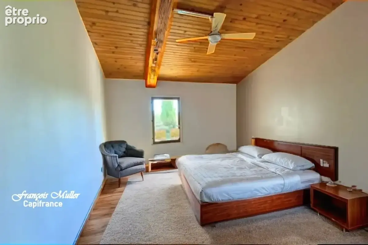 Splendide Propriété de 325 m2 à proximité de Pierrevert, 8800 m2 de terrain - photo 12