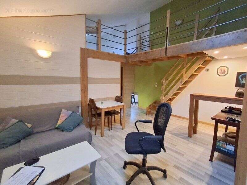 Appartement à LARGENTIERE