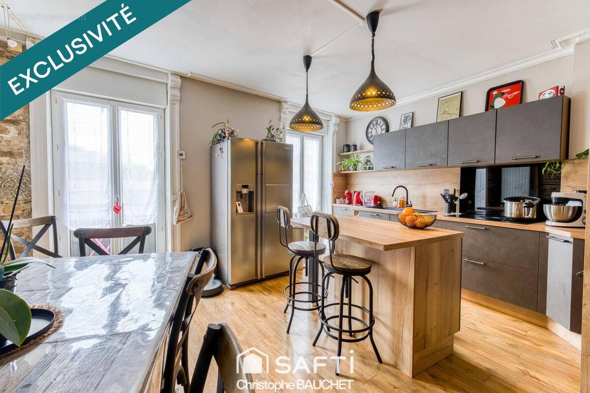 Photo 1 - Maison à JUJURIEUX