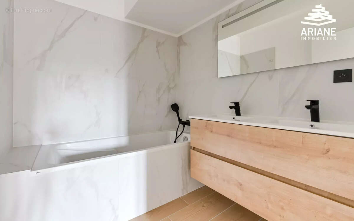 Appartement à VOURLES