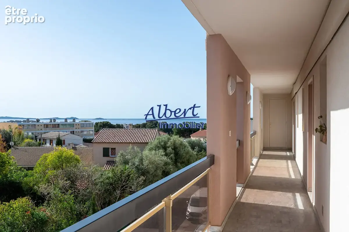 Appartement 2 pièces à vendre à Bandol, dernier étage avec vue dégagée - photo 18